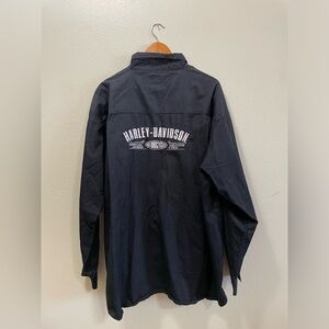 Harley Davidson 90s Men's Navy Button-Down Work Shirt with Chest Pocket